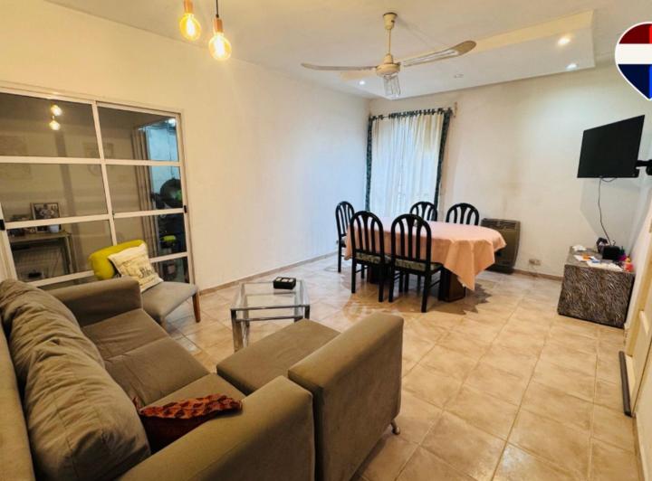 Casa · 170m² · 4 Ambientes · 1 Cochera