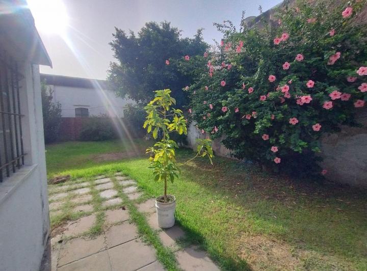Casa · 160m² · 6 Ambientes · 1 Cochera