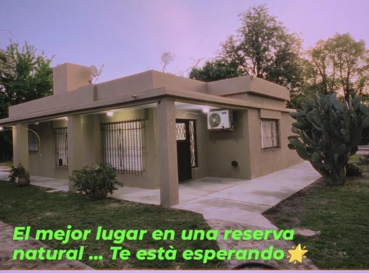 Casa · 200m² · 5 Ambientes · 4 Cocheras