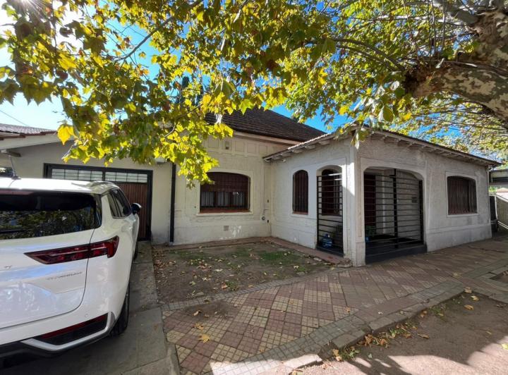 Casa · 174m² · 5 Ambientes · 1 Cochera