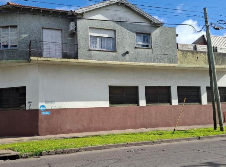 Casa · 200m² · 3 Ambientes