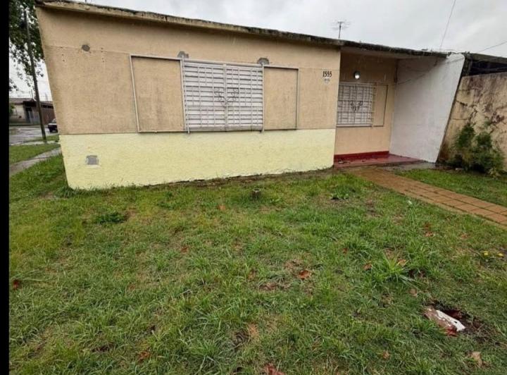 Casa · 90m² · 4 Ambientes · 1 Cochera