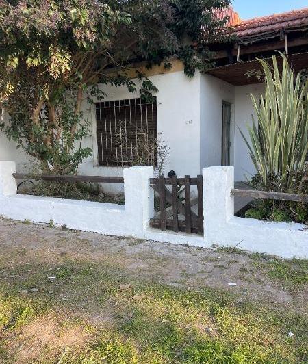 Casa · 100m² · 4 Ambientes · 1 Cochera