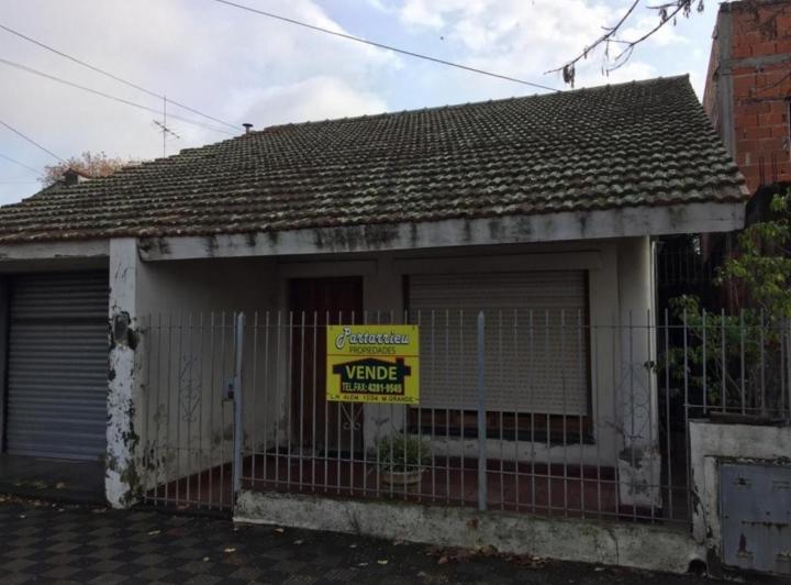 Casa · 260m² · 4 Ambientes · 1 Cochera