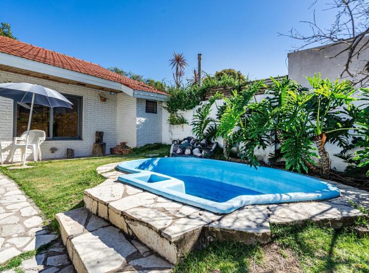 Casa · 156m² · 4 Ambientes · 2 Cocheras