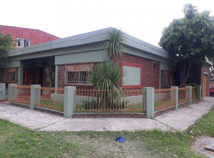 Casa · 113m² · 3 Ambientes · 1 Cochera