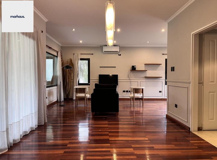 Casa · 236m² · 4 Ambientes · 3 Cocheras