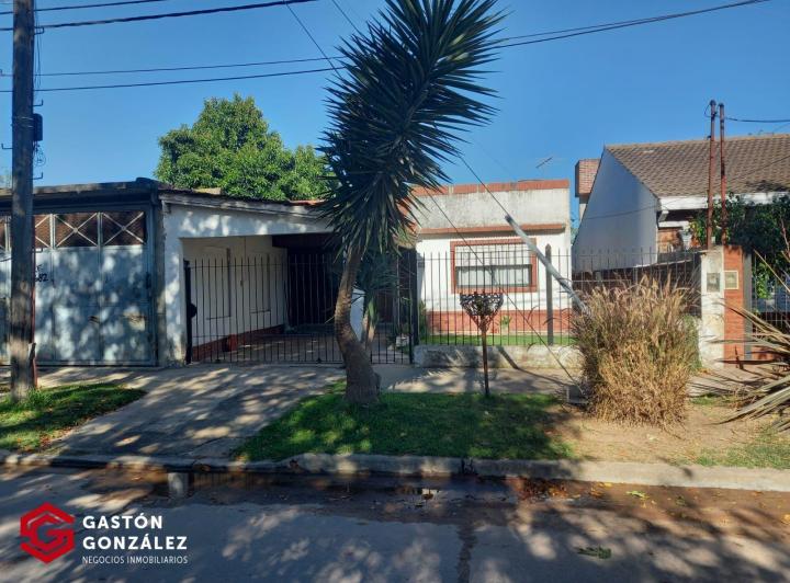 Casa · 70m² · 4 Ambientes · 1 Cochera