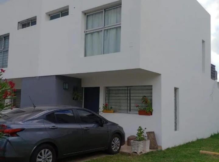 Casa · 62m² · 3 Ambientes · 1 Cochera