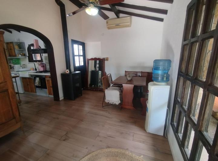 Casa · 180m² · 4 Ambientes · 3 Cocheras