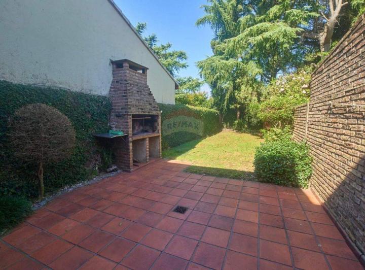 Casa · 73m² · 3 Ambientes · 1 Cochera