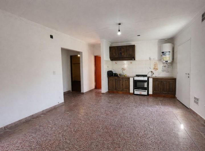 Casa · 80m² · 4 Ambientes · 1 Cochera