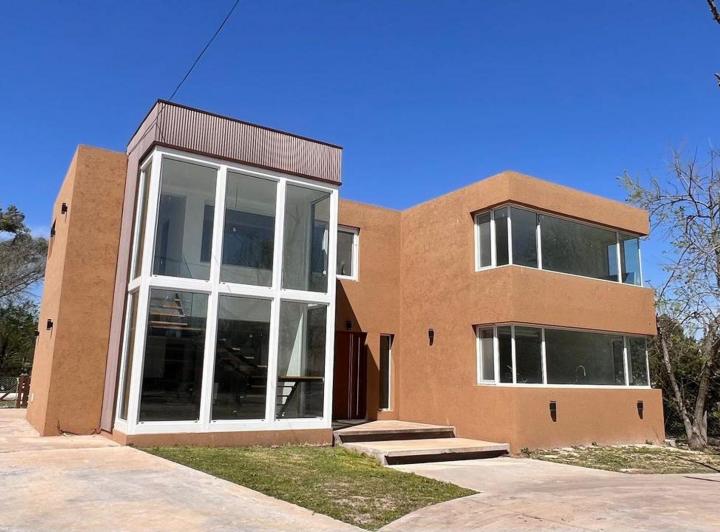 Casa · 371m² · 6 Ambientes