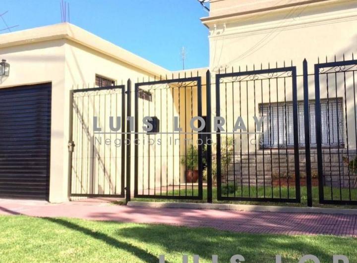 Casa · 200m² · 3 Ambientes · 1 Cochera