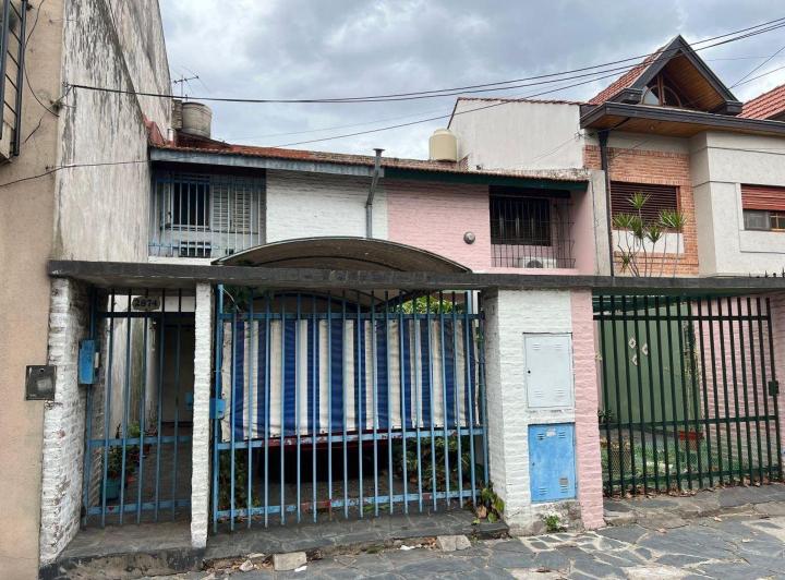 Casa · 94m² · 4 Ambientes · 1 Cochera