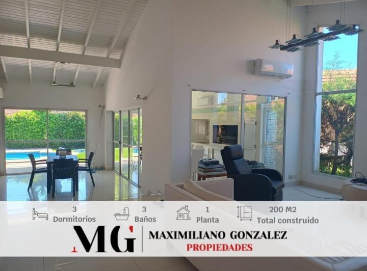 Casa · 200m² · 4 Ambientes · 1 Cochera