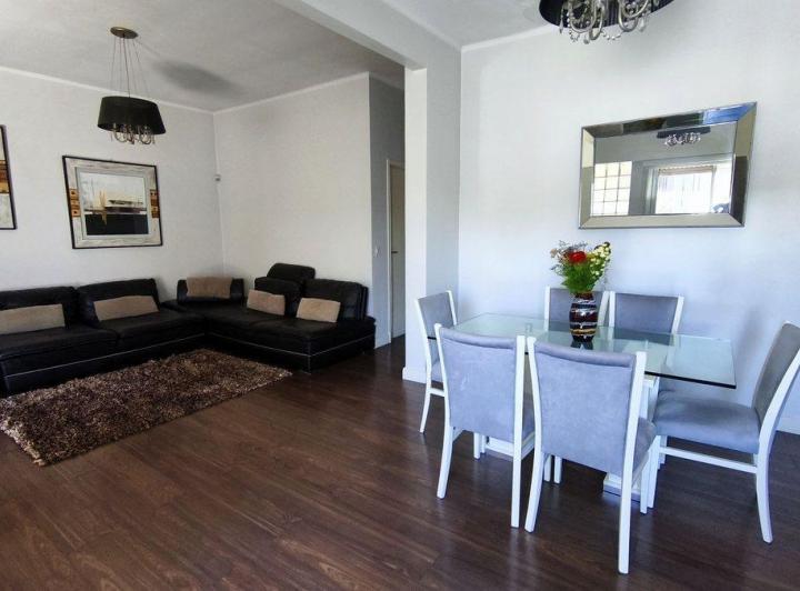 Casa · 243m² · 3 Ambientes