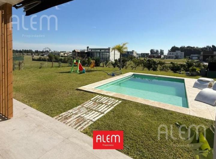 Casa · 90m² · 3 Ambientes · 1 Cochera