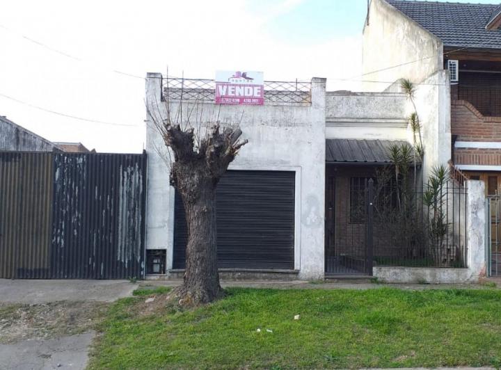 Casa · 320m² · 3 Ambientes · 3 Cocheras