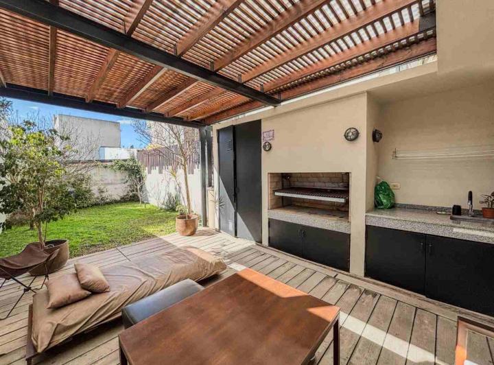 Casa · 88m² · 3 Ambientes · 1 Cochera