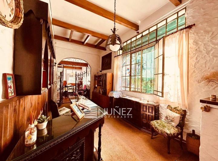 Casa · 342m² · 5 Ambientes · 4 Cocheras
