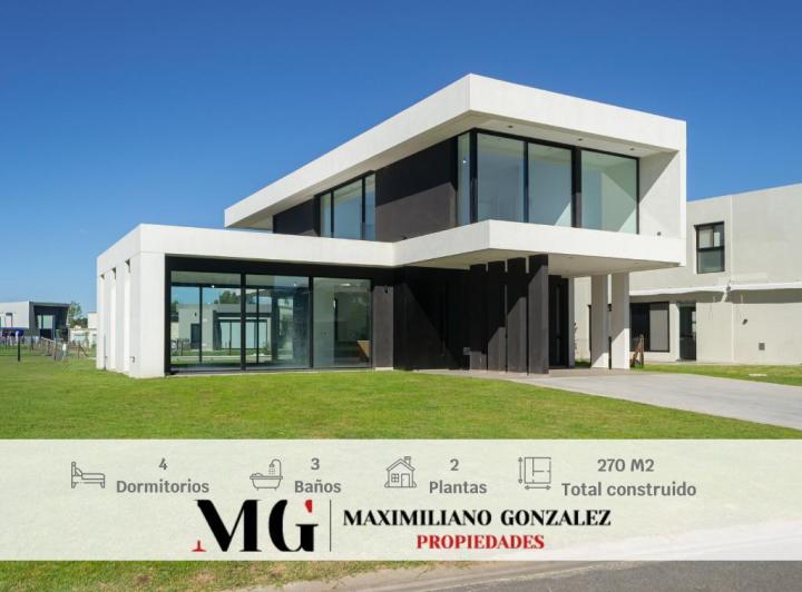 Casa · 208m² · 5 Ambientes · 2 Cocheras