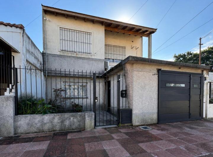 Casa · 164m² · 5 Ambientes · 1 Cochera