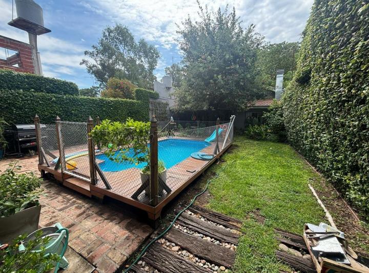 Casa · 146m² · 5 Ambientes · 2 Cocheras