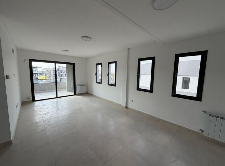 Departamento · 82m² · 2 Ambientes · 1 Cochera
