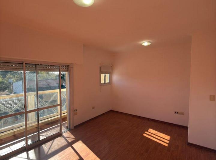 Departamento · 50m² · 2 Ambientes · 1 Cochera