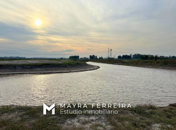 Terreno · 977m²