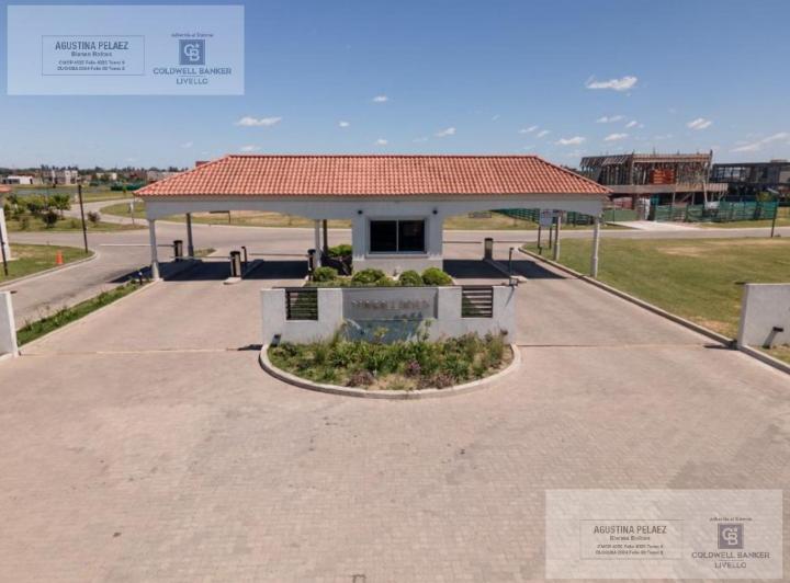 Terreno · 730m²