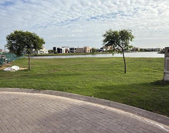 Terreno · 742m²