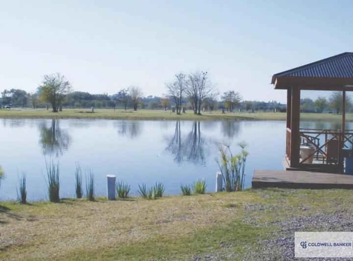 Terreno · 929m²
