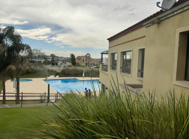 Terreno · 700m²