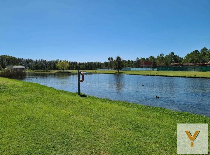 Terreno · 2500m²