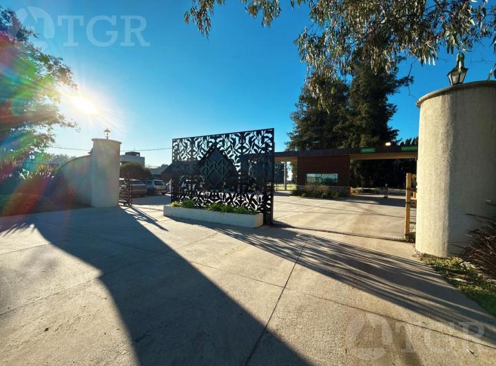 Terreno · 600m²