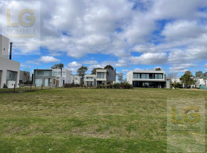 Terreno · 720m²