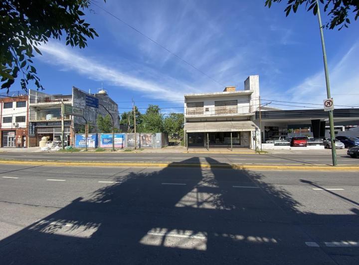Local comercial · 290m²