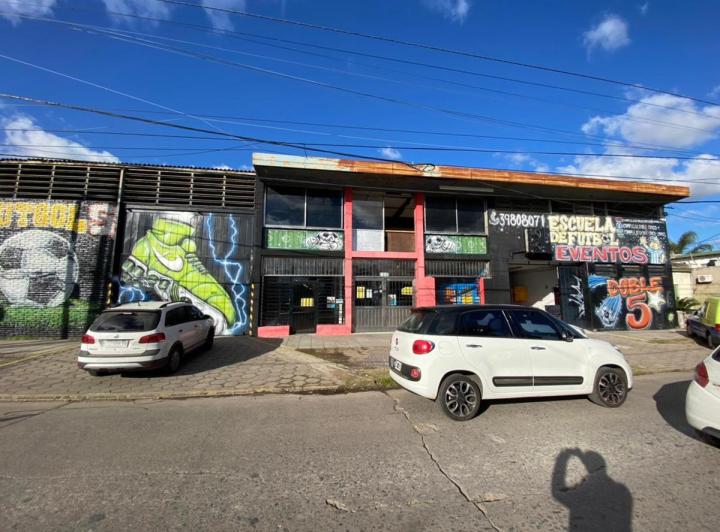 Local comercial · 1260m² · 10 Cocheras