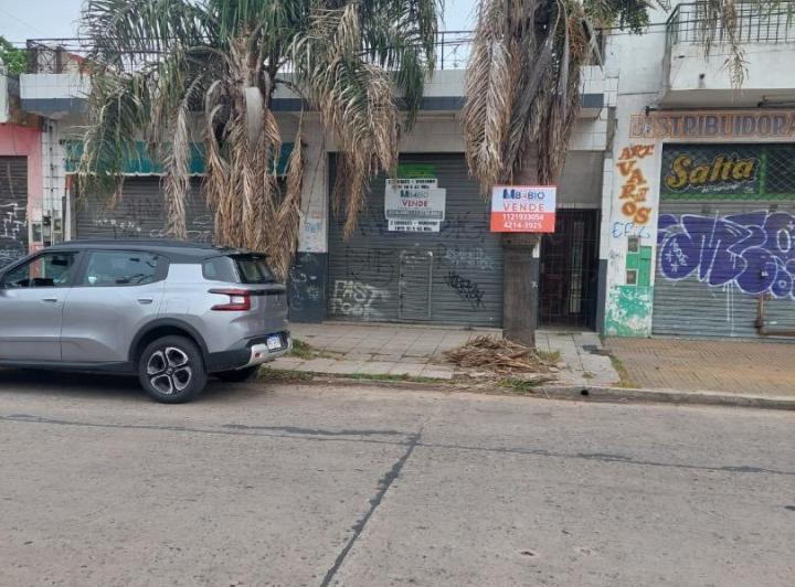 Local comercial · 179m² · 3 Ambientes