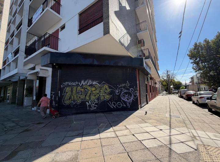 Local comercial · 110m²