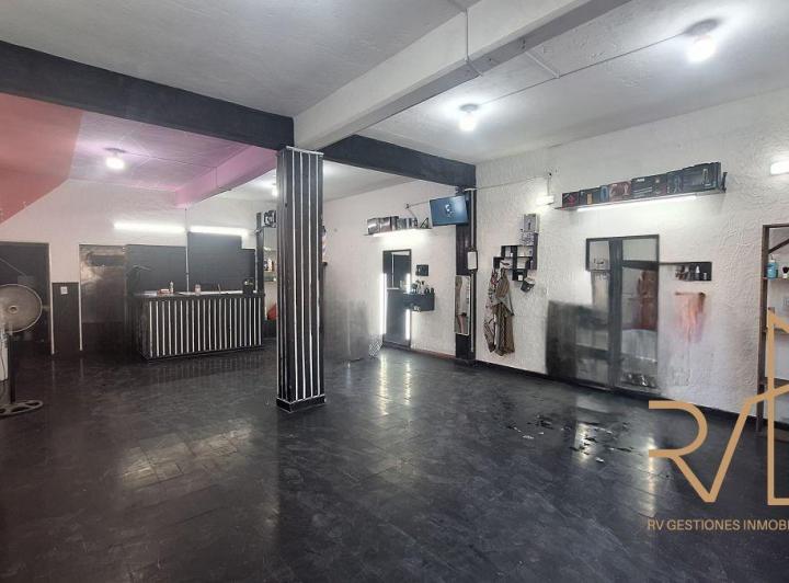 Local comercial · 211m² · 6 Ambientes