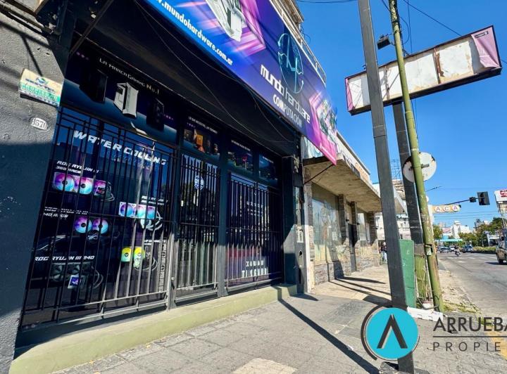 Local comercial · 400m²