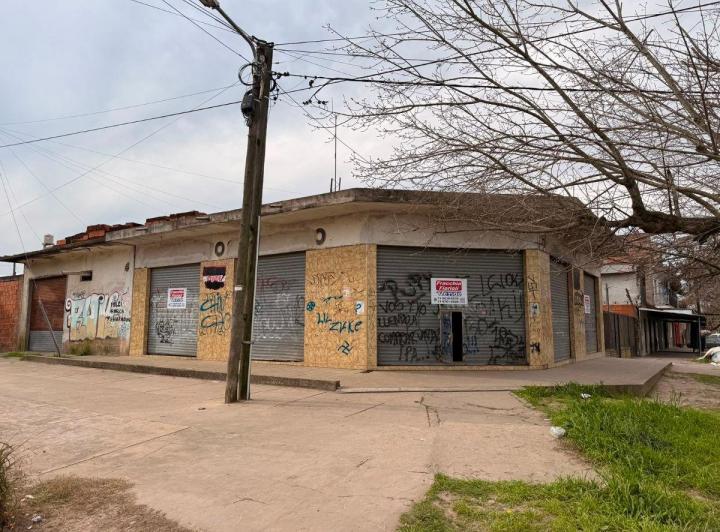 Local comercial · 220m²