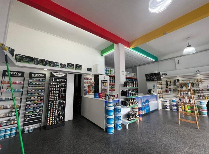 Local comercial · 145m²