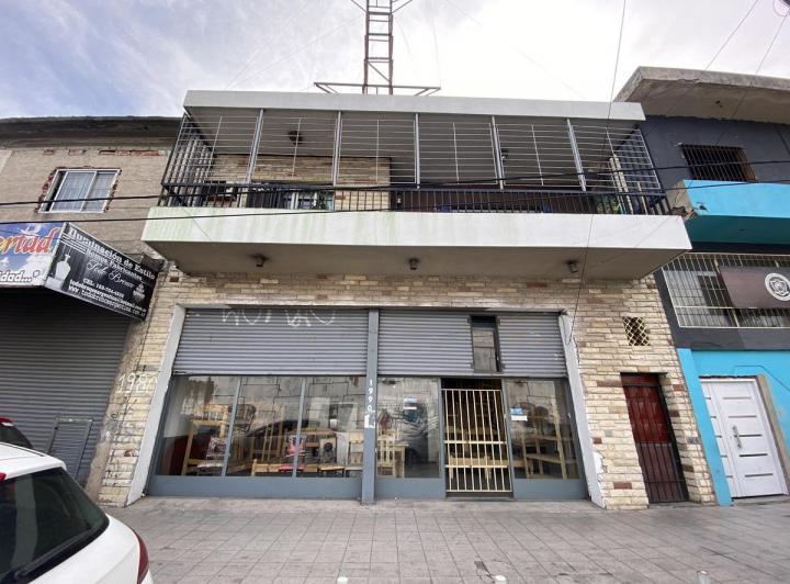 Local comercial · 421m²