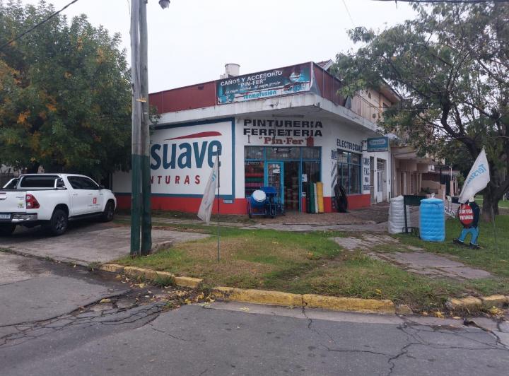 Local comercial · 204m² · 5 Ambientes · 1 Cochera