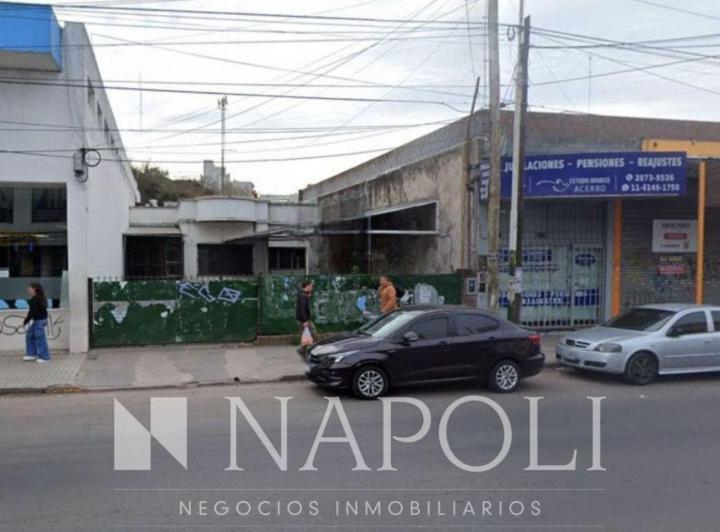 Local comercial · 200m²