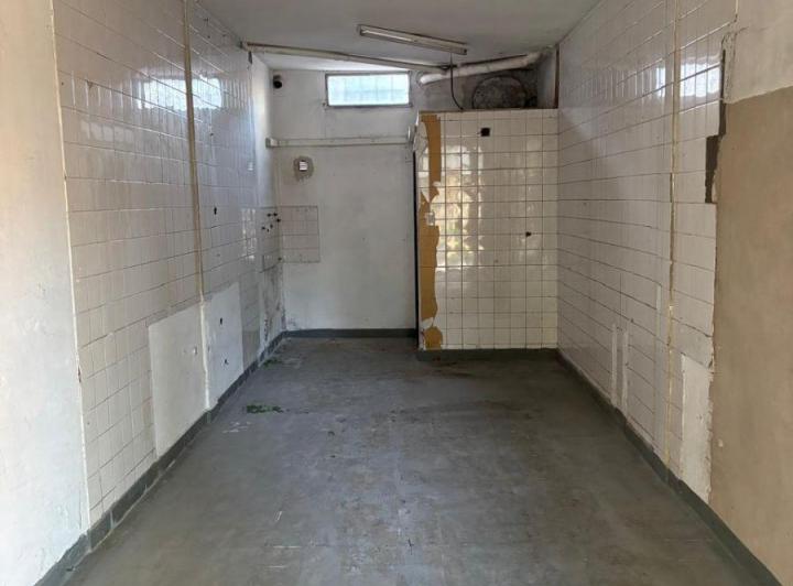 Local comercial · 379m² · 3 Ambientes · 1 Cochera